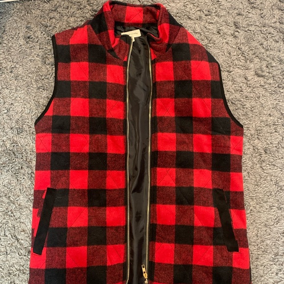 Buffalo Plaid Vest - Picture 1 of 2